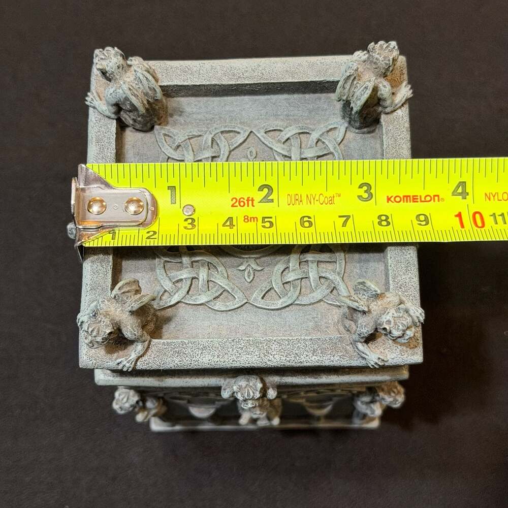 Summit Collection 2002 Gargoyle Gothic Trinket Box with Celtic Knot Lid - Picture 6 of 6